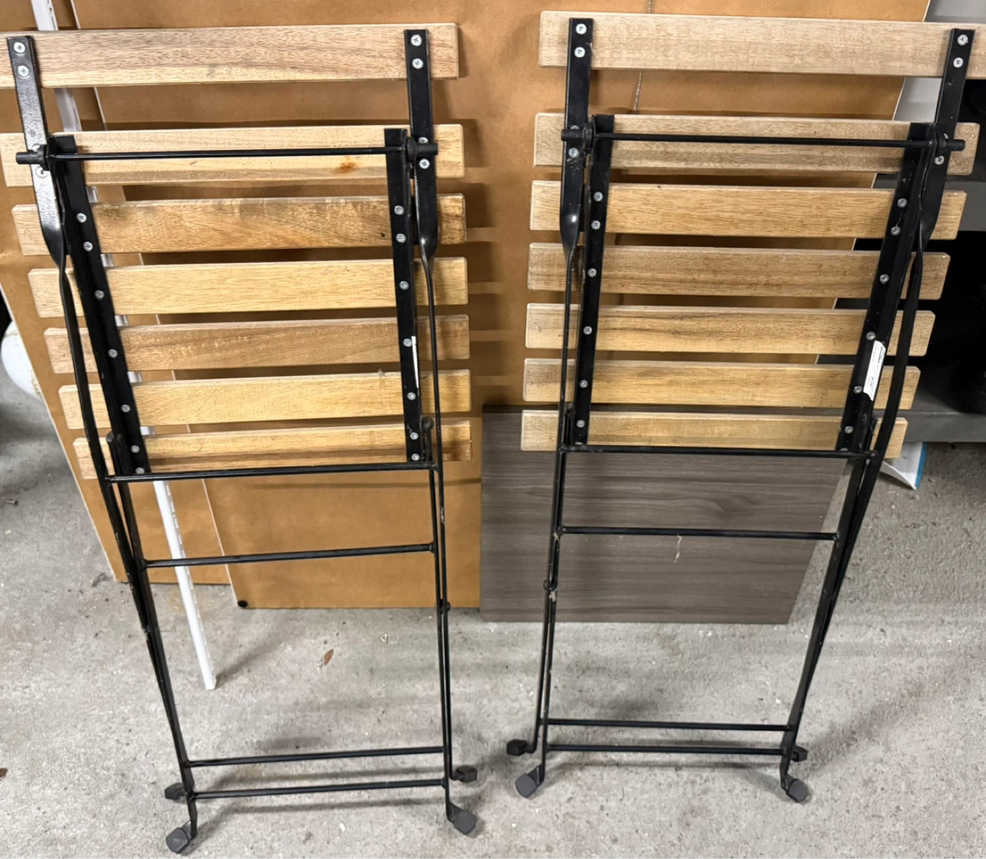 Pair of Folding Outdoor Chairs - photo 2
