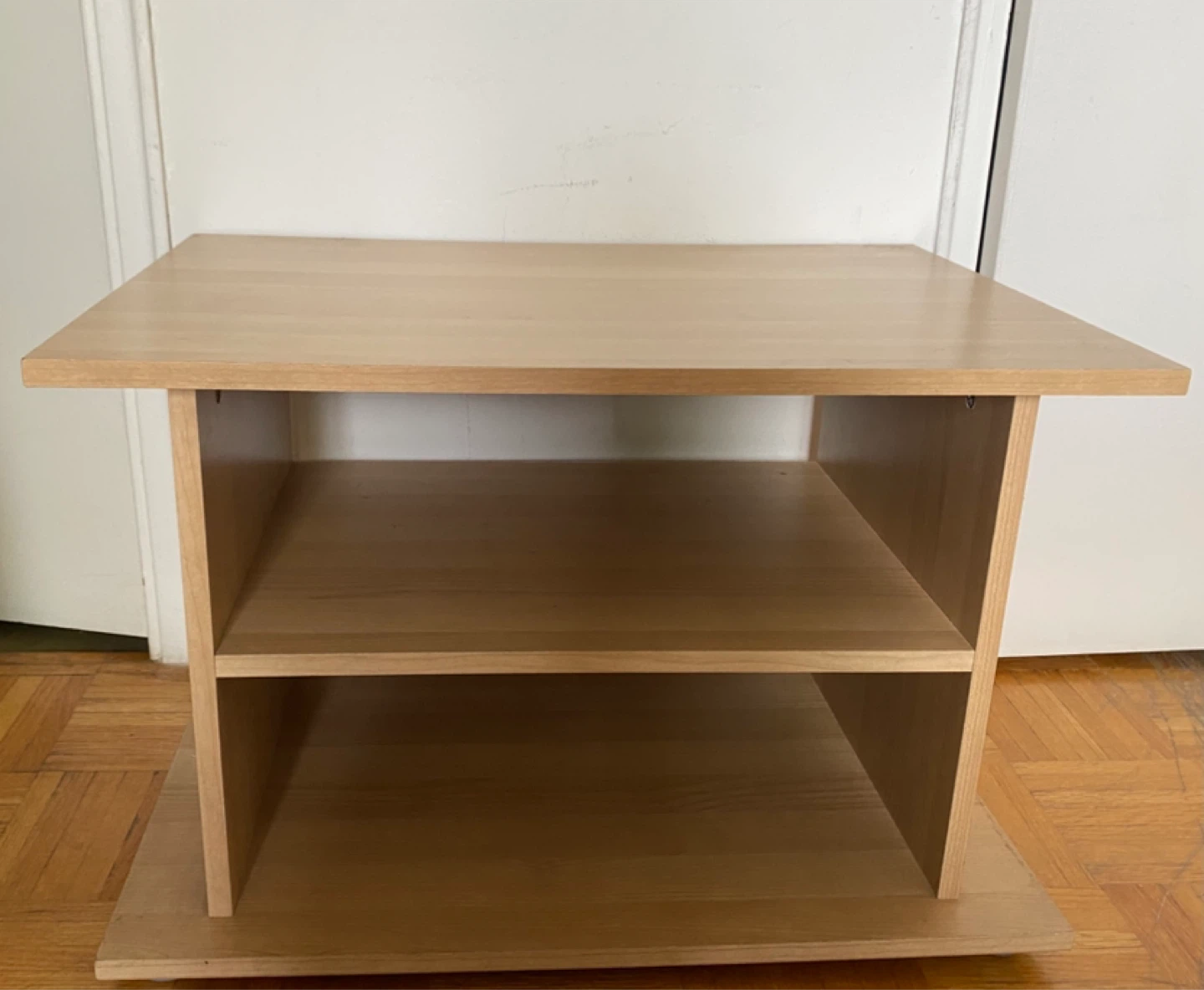 Light Wood Entertainment Unit/Shelf