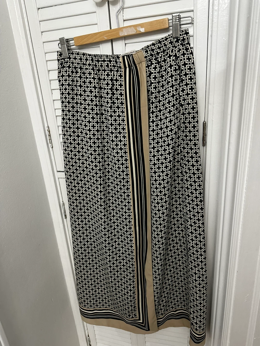 Abercrombie & Fitch Midi Skirt - Geometric Print - Size M - photo 2