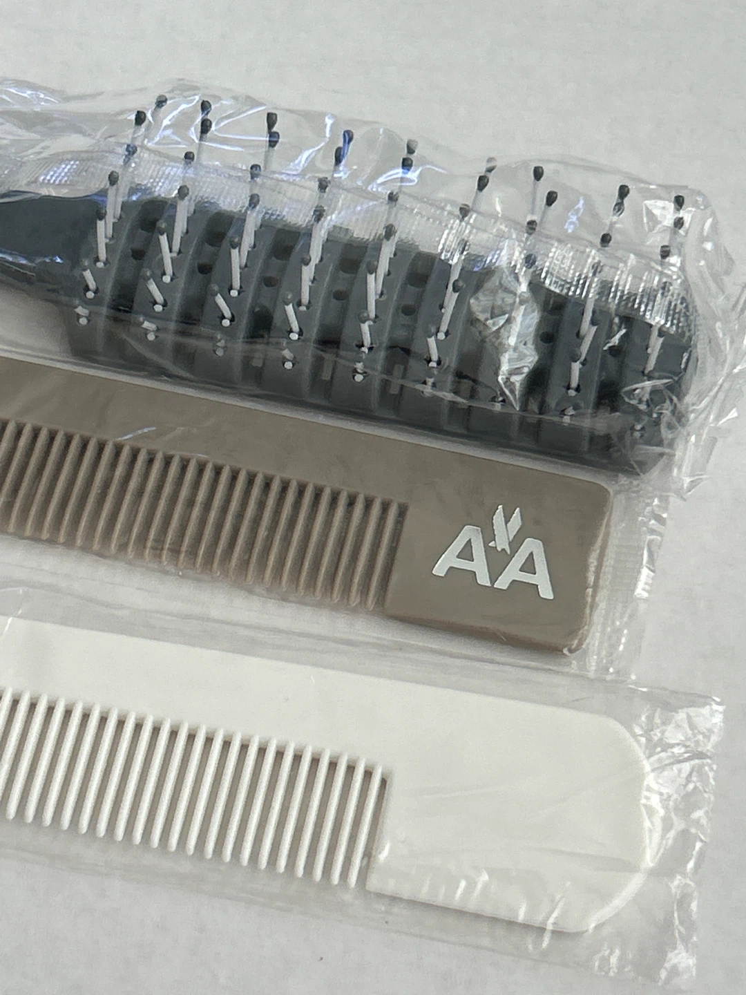 Hair Brush and Comb Set - photo 3