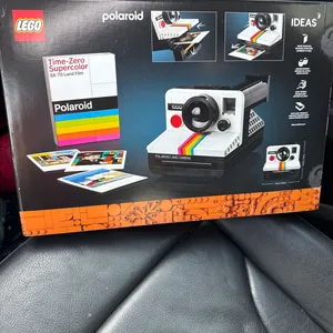 LEGO Ideas Polaroid OneStep SX-70 Camera Building Set