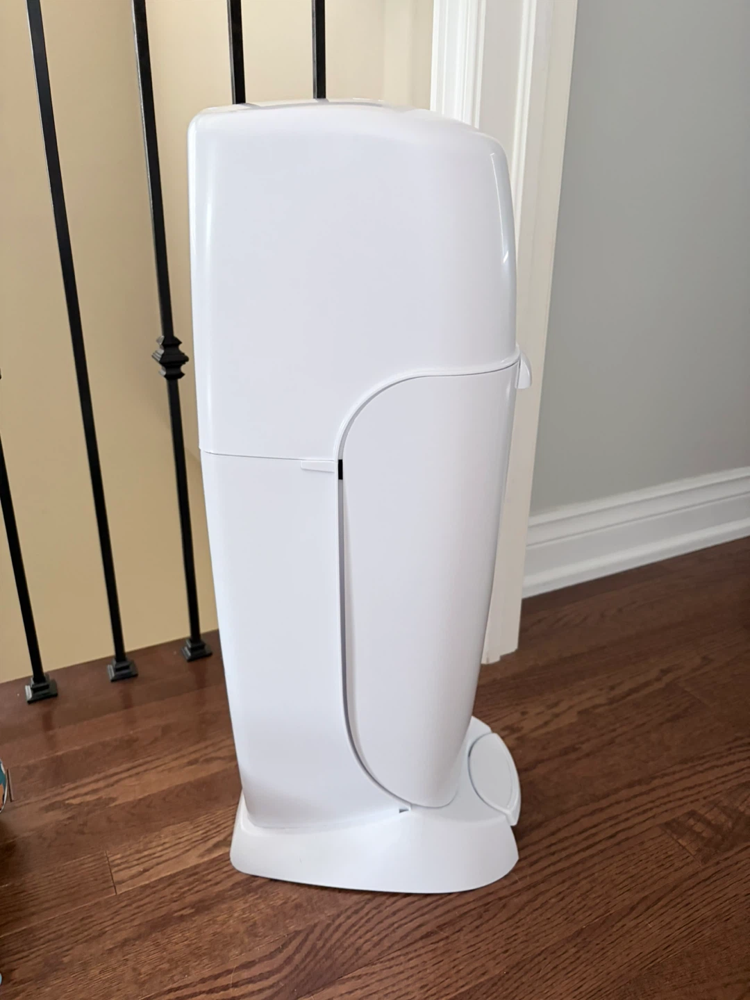 Playtex Baby Diaper Genie Elite Diaper Pail White - photo 2