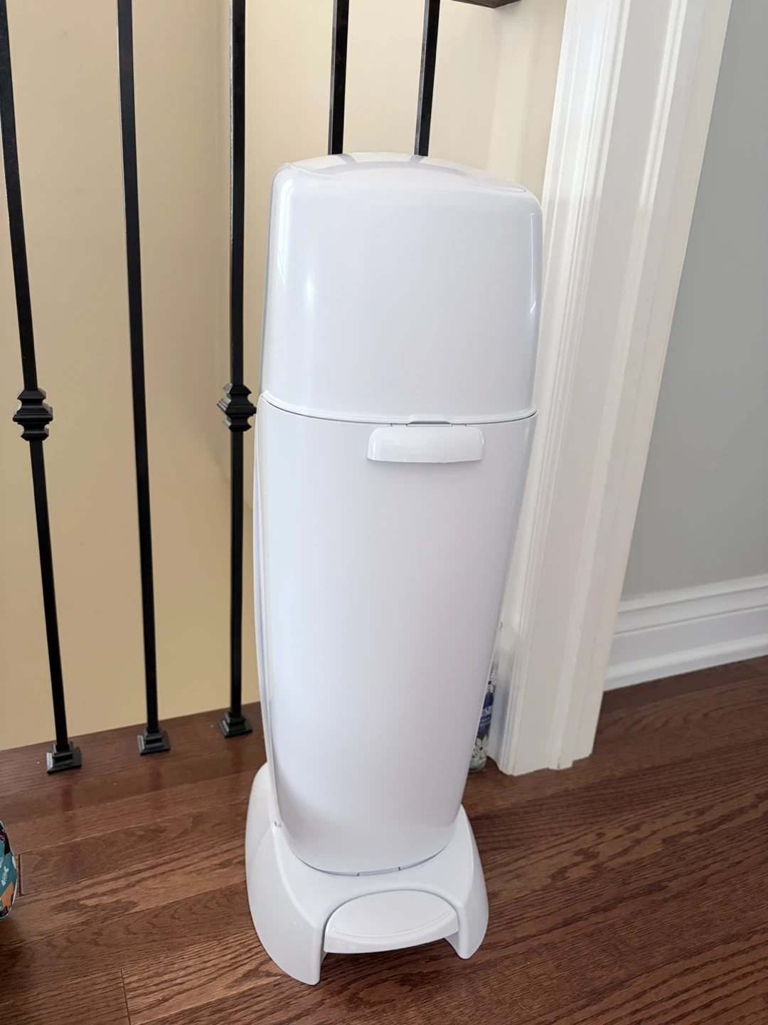 Playtex Baby Diaper Genie Elite Diaper Pail White