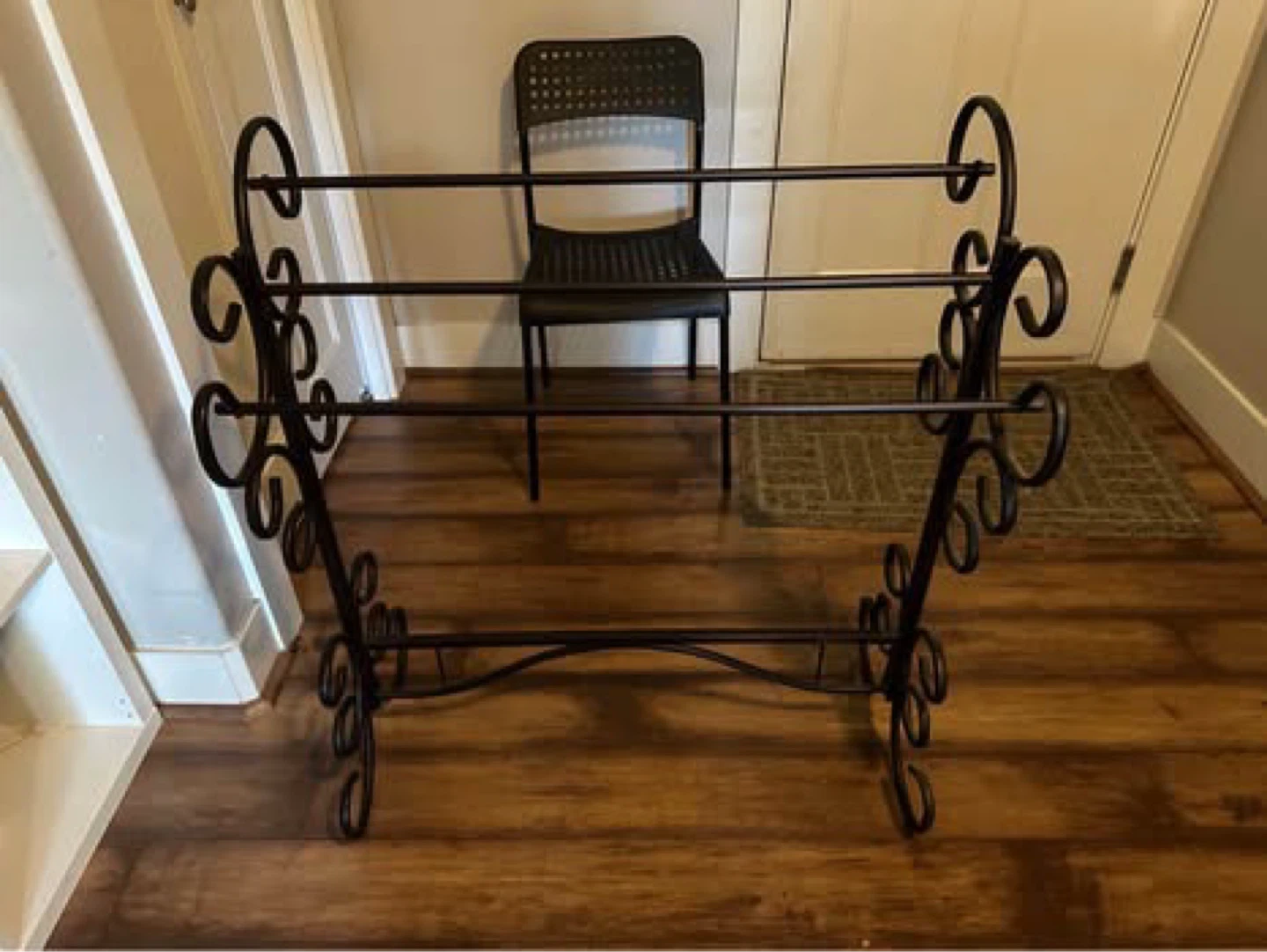 Fleur De Lis Living Metal Scroll Quilt Rack - photo 2