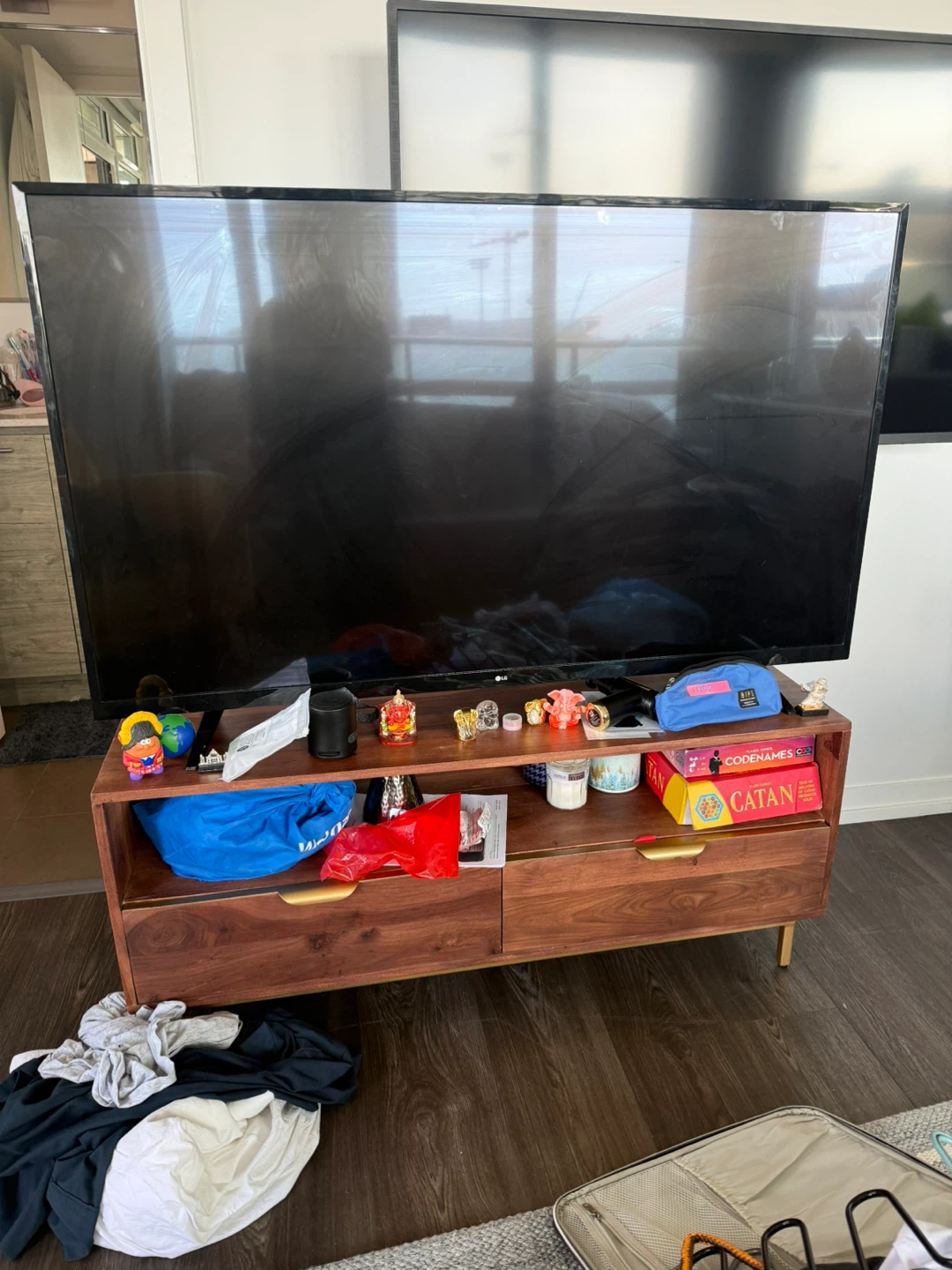 LG 55" 4K UHD Smart TV - photo 3