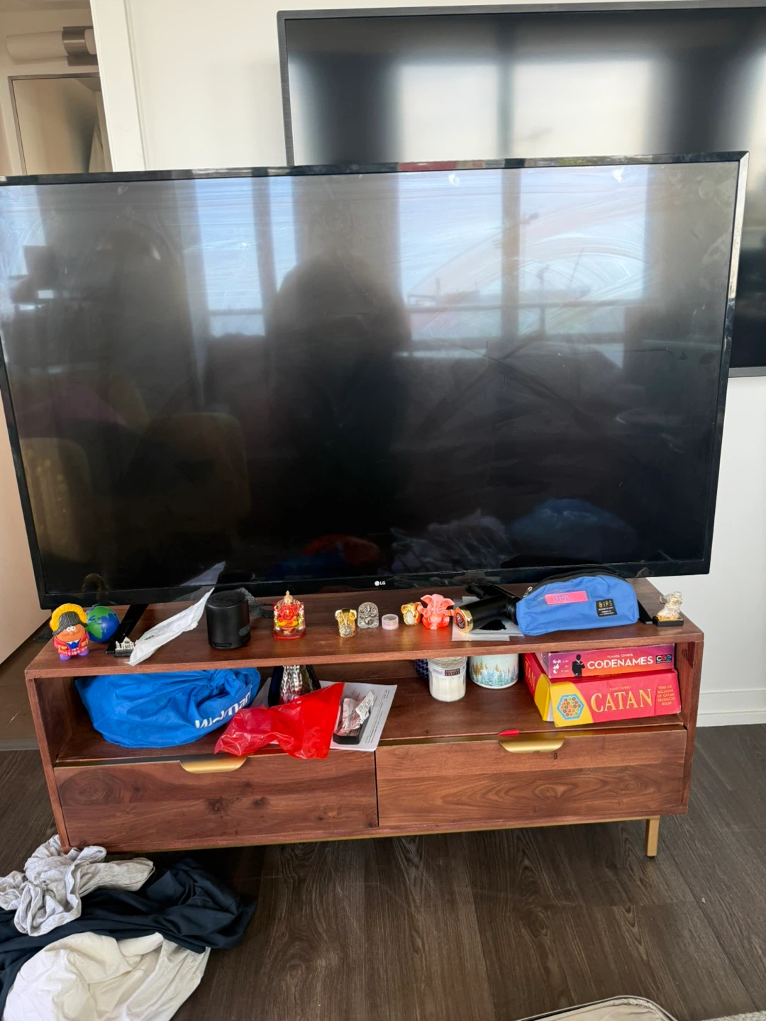 LG 55" 4K UHD Smart TV - photo 2