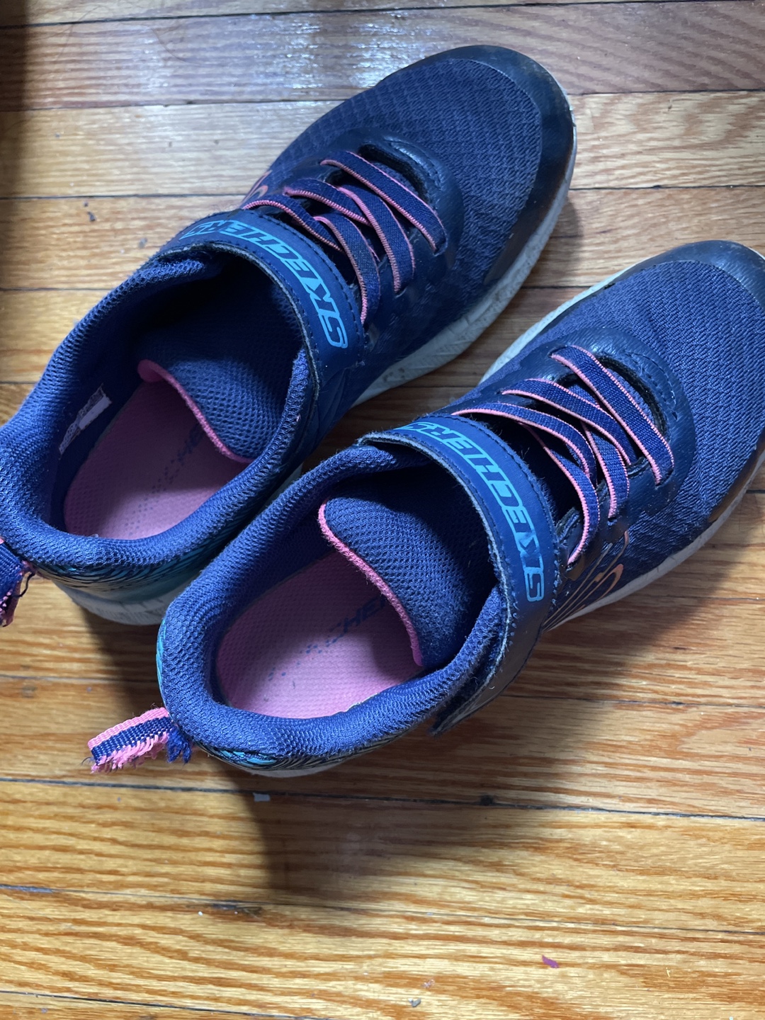 Skechers Navy Blue Pink Girls Running Shoes - photo 4