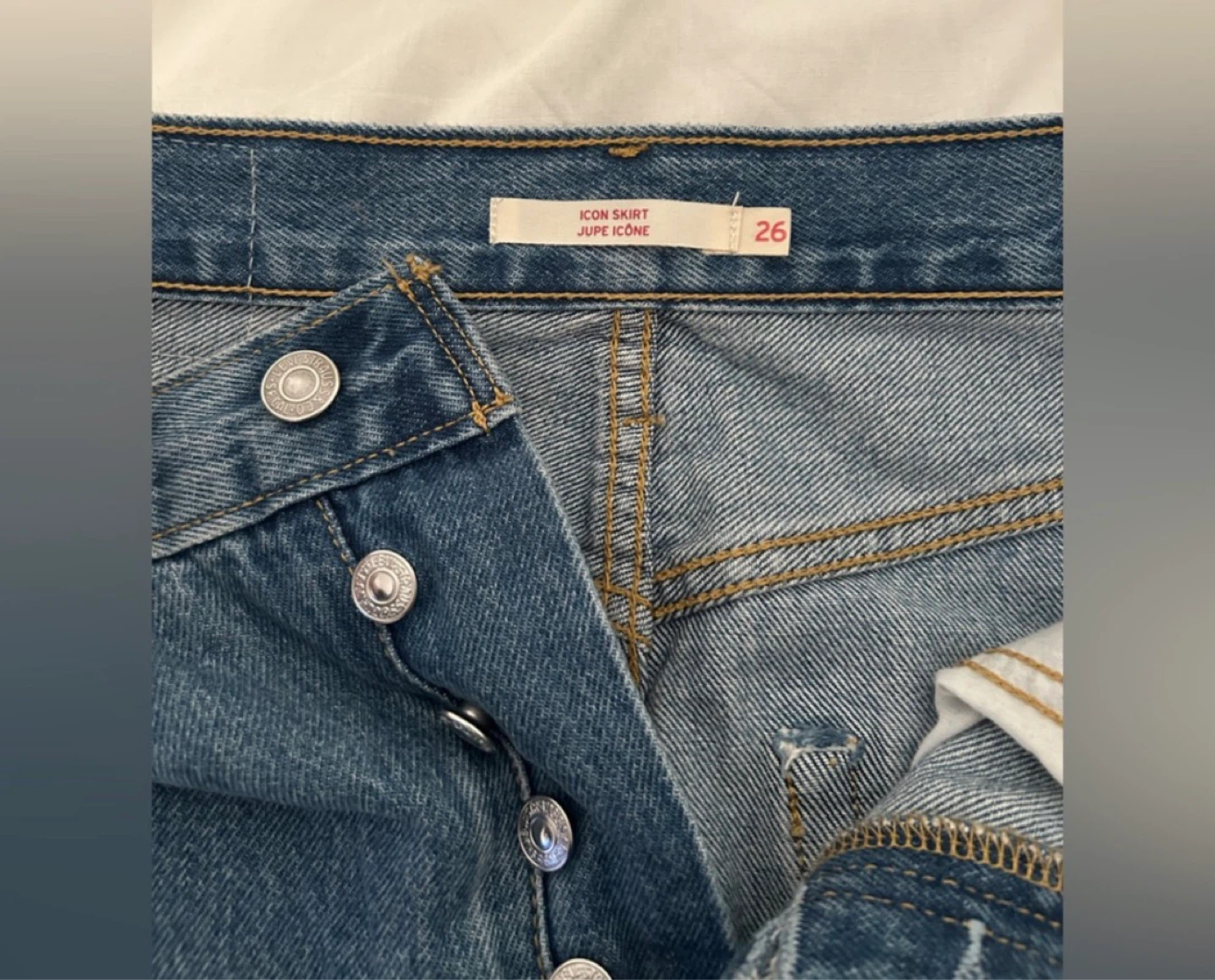 Levi's Icon Denim Skirt Size 26 - photo 4