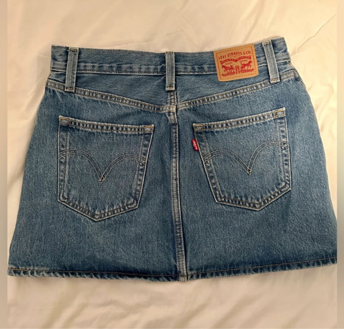 Levi's Icon Denim Skirt Size 26 - photo 3