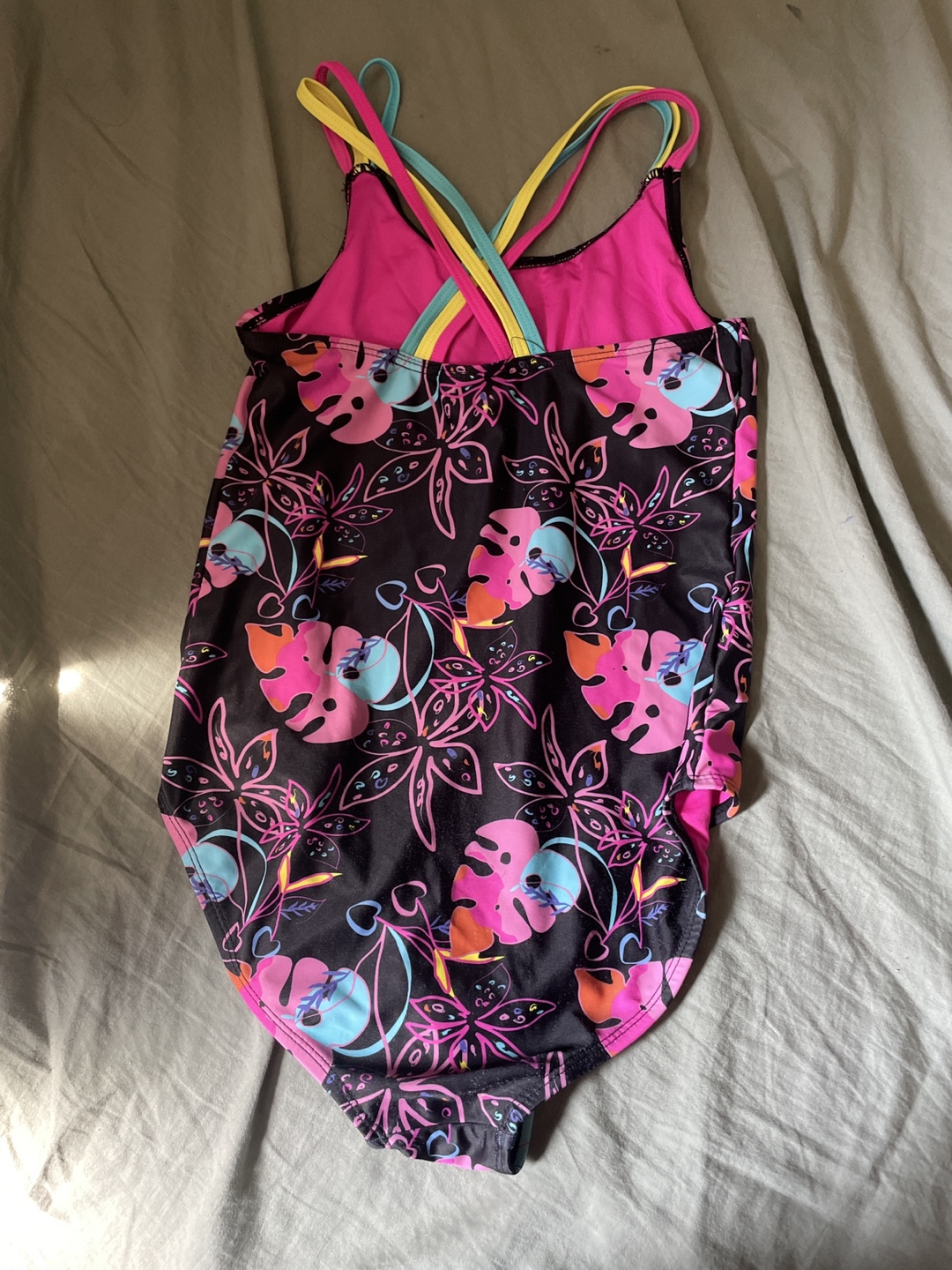 Girls' One-Piece Swimsuit - Tropical Print