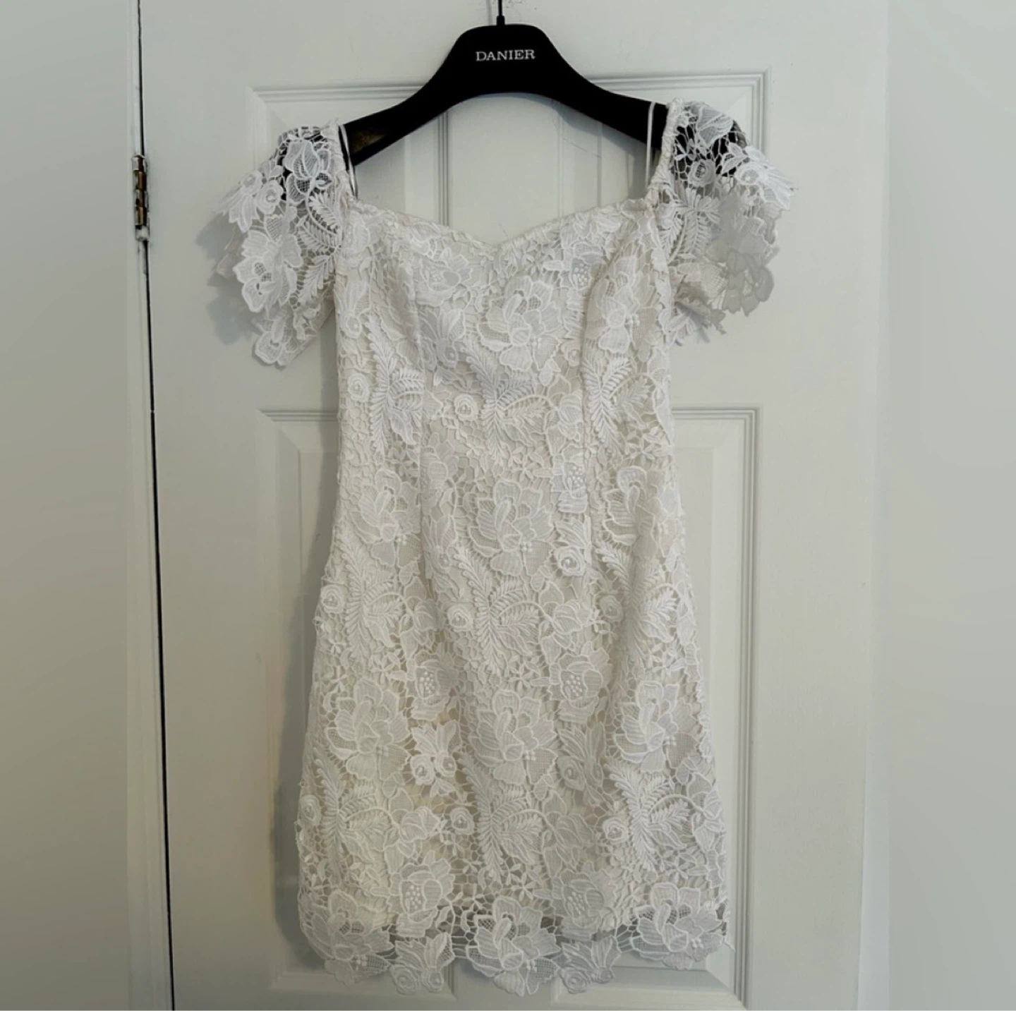 Guess by Marciano White Lace Off-the-Shoulder Dress - photo 2