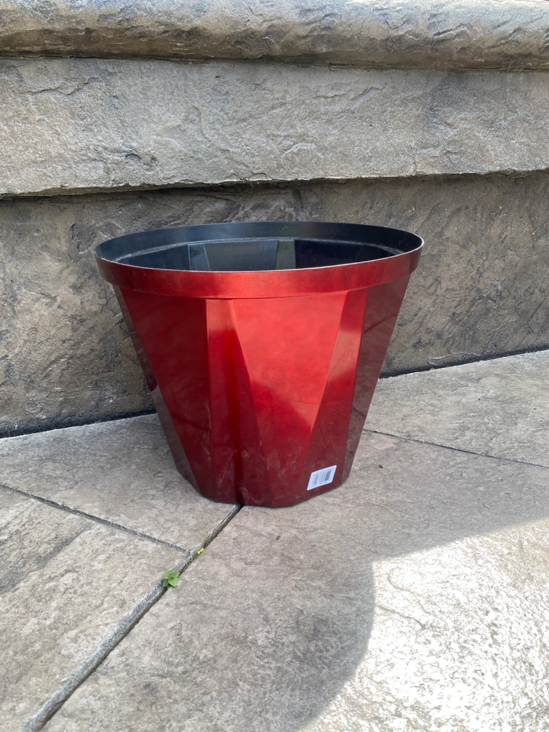 Plastic Red Planter - photo 2