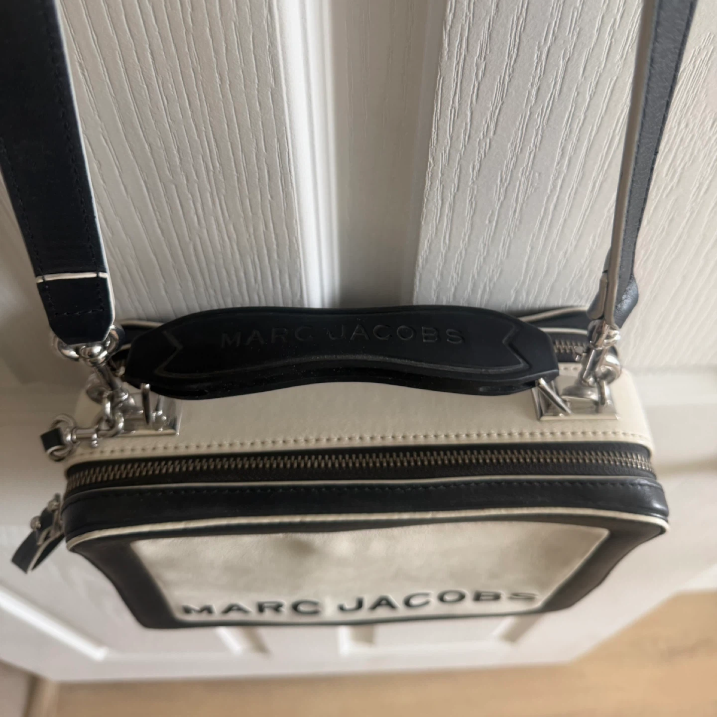 Marc Jacobs Box Crossbody Bag with Anti-Theft Style Chain Zipper - photo 2