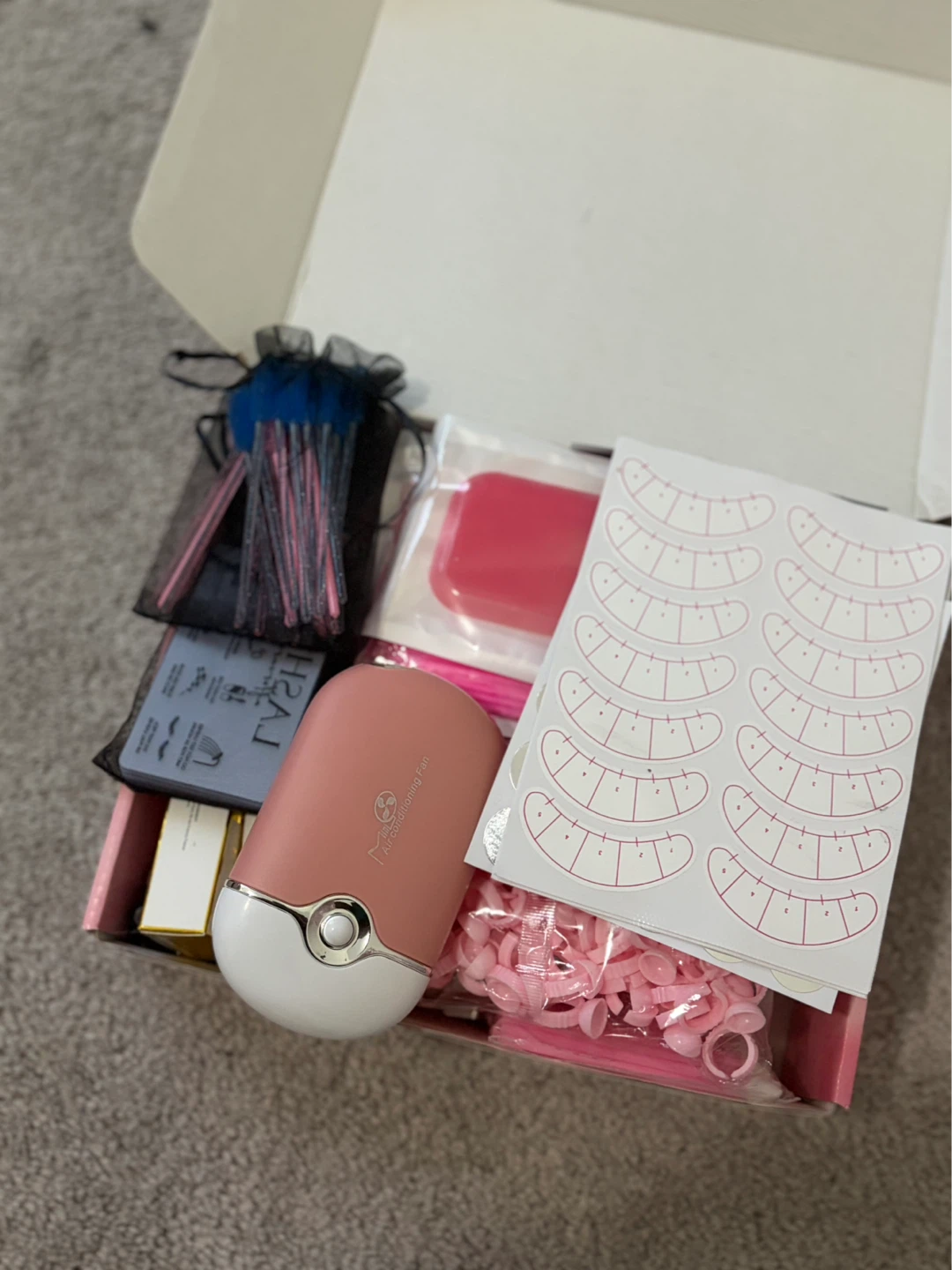EYELASH START KIT+BULK OF LASH TRAYS - photo 4