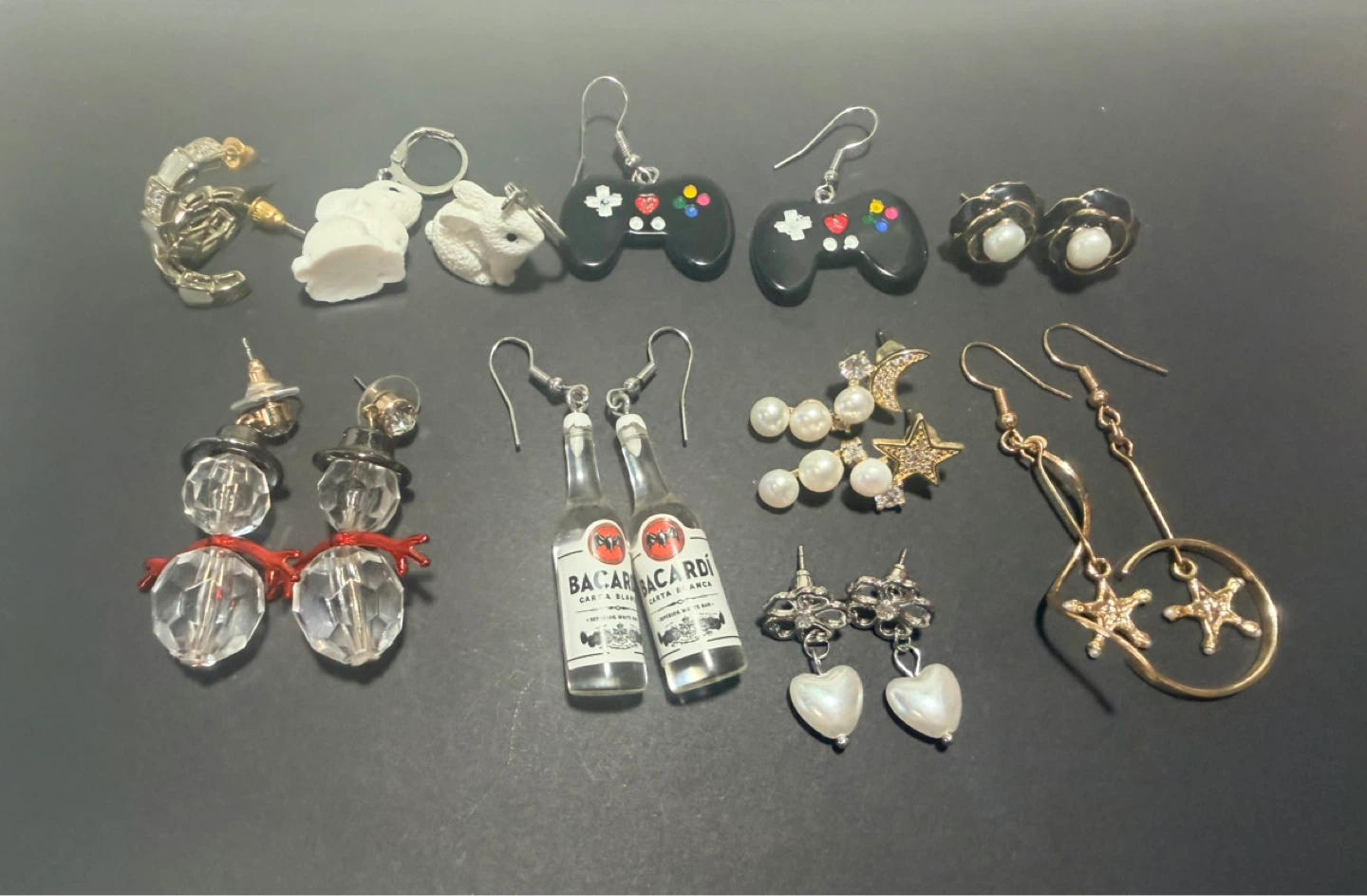 More than 30 pairs of Earrings All For $10 - photo 2