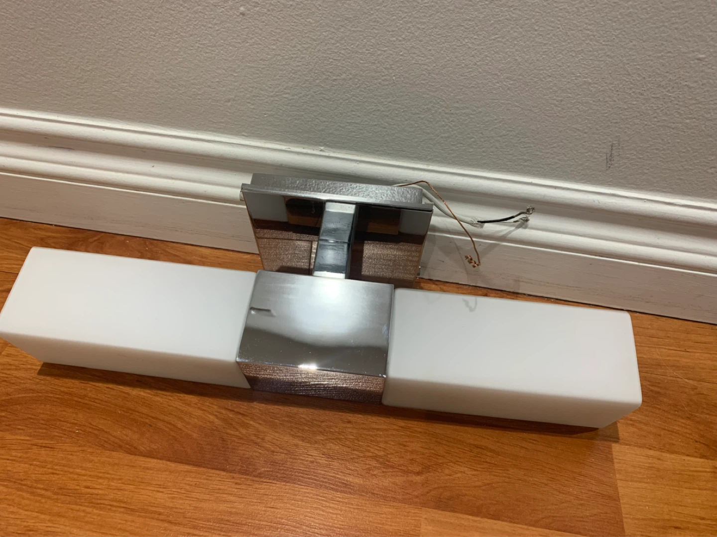 Kendal Lighting Madison  Rectangle Vanity Light - photo 4