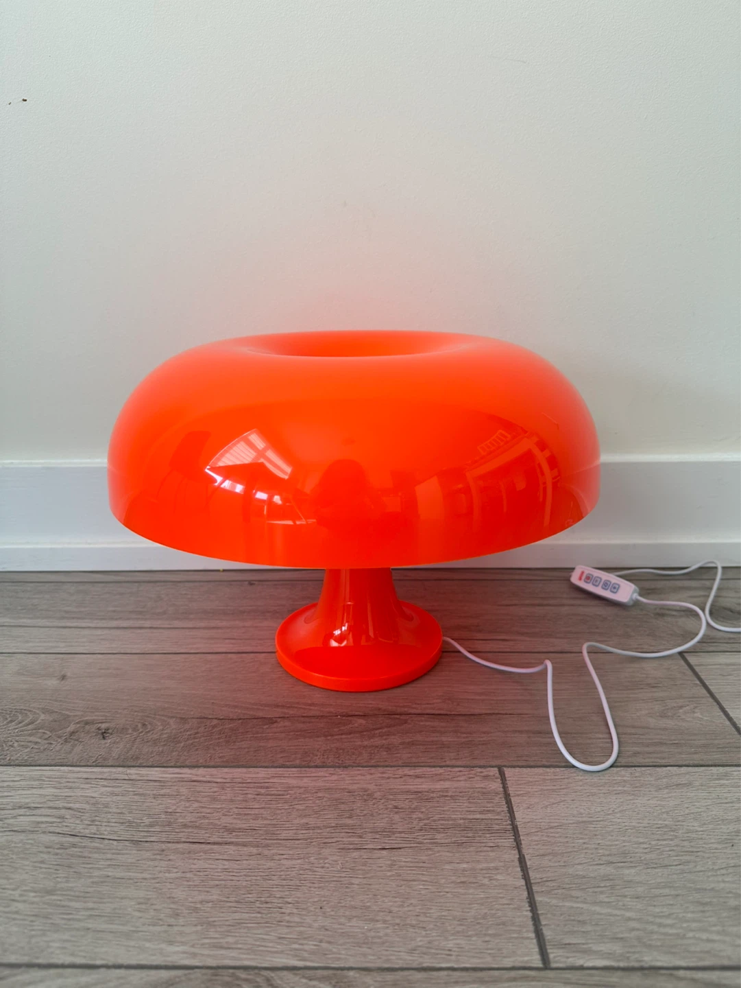 [Brand New] Retro Orange Mushroom LED Table Lamp - photo 2
