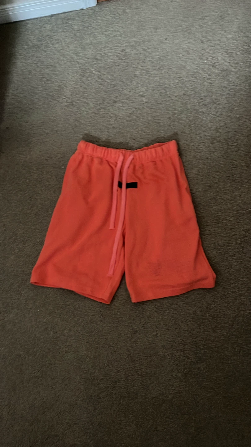 Fear of God Essentials Shorts - Coral - Size M