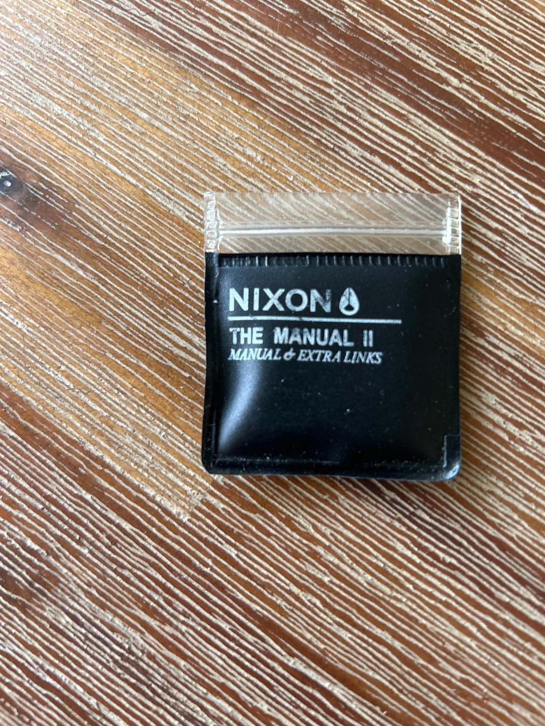 NIXON THE MANUAL II Watch Manual & Extra Links - photo 2
