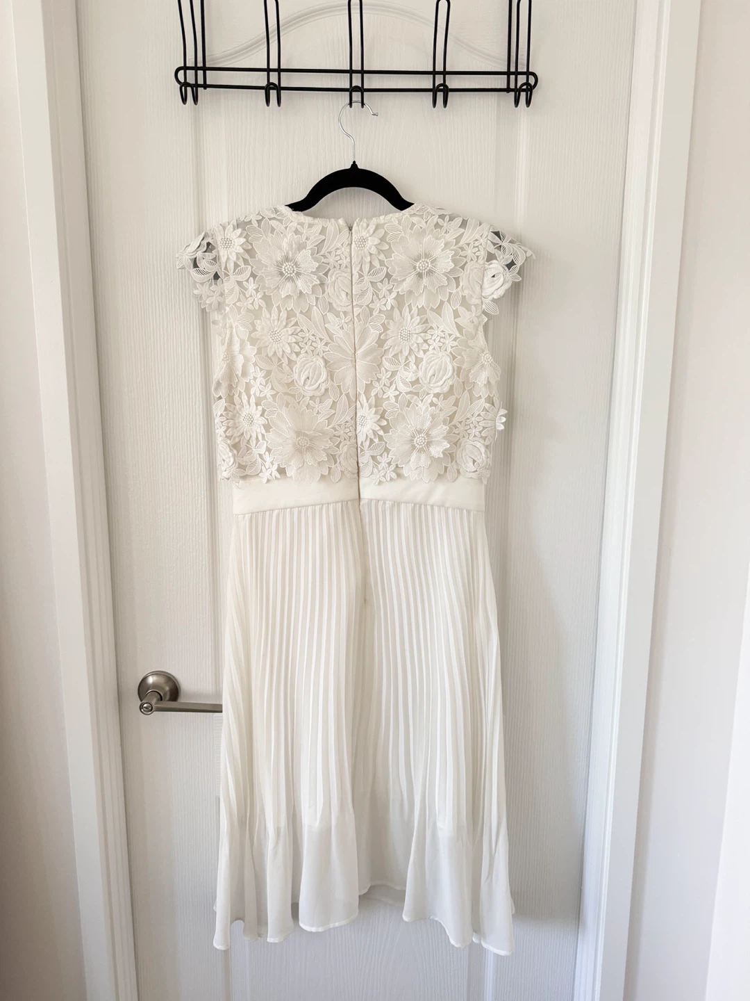 coast White Lace Pleated Dress - photo 4