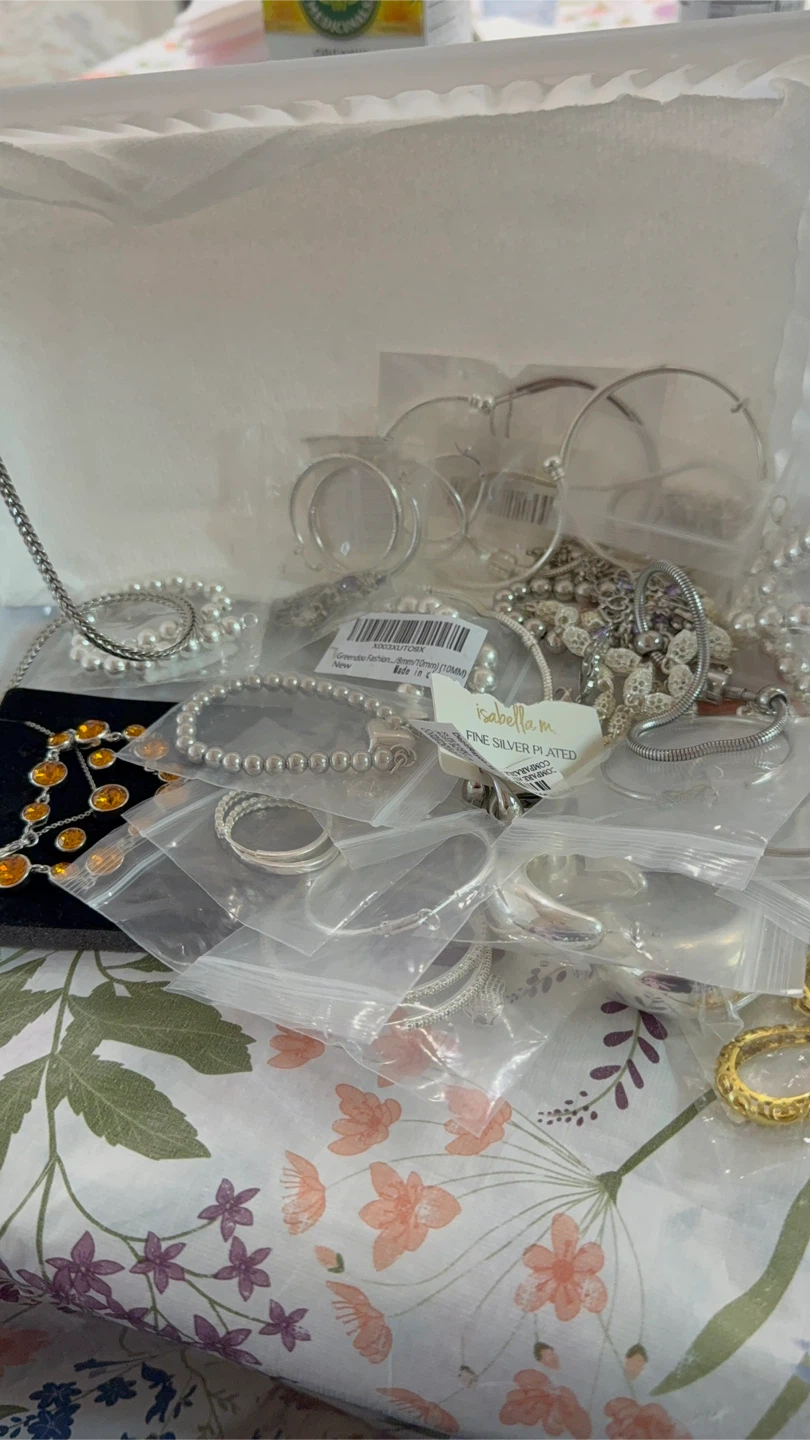 Assorted Silver-Plated Jewelry Collection - photo 2