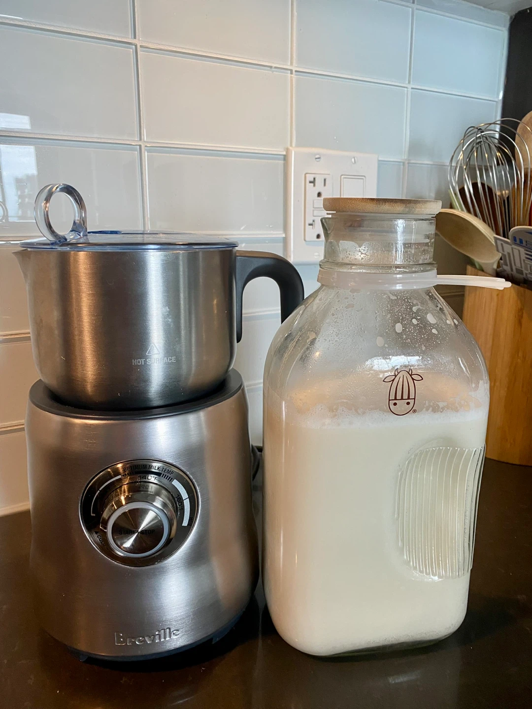 Breville Milk Cafe Milk Frother and Warmer - photo 2