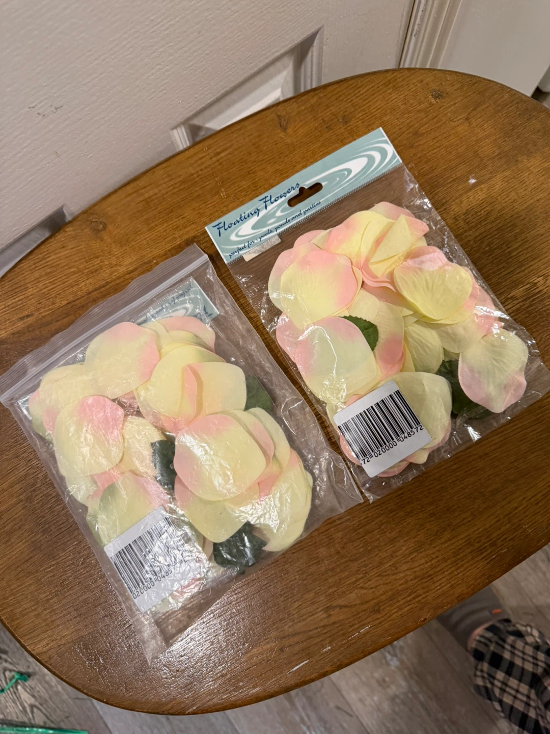 Floating Flowers Petals (2 Packs) - photo 4