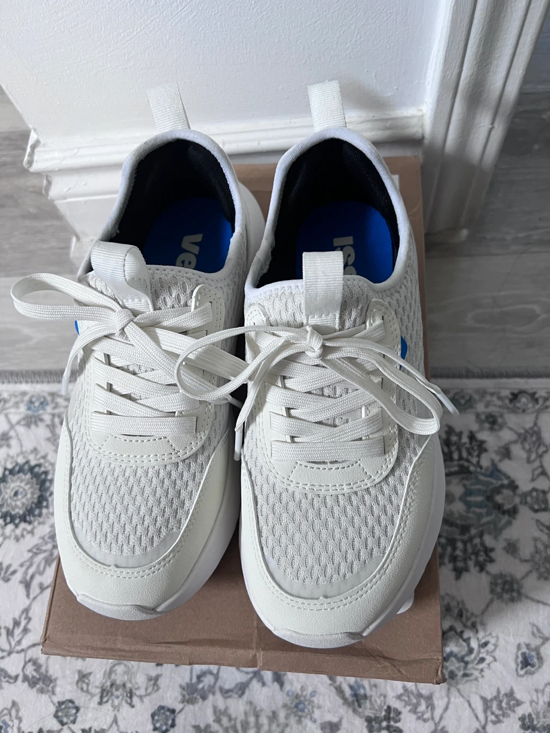 Vessi Pacific Sneaker - Warm White (size 6) - photo 2