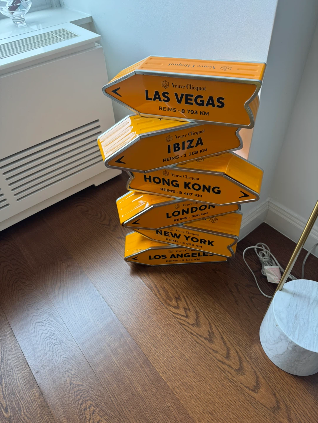 Veuve Clicquot Destination Signpost Display - photo 3
