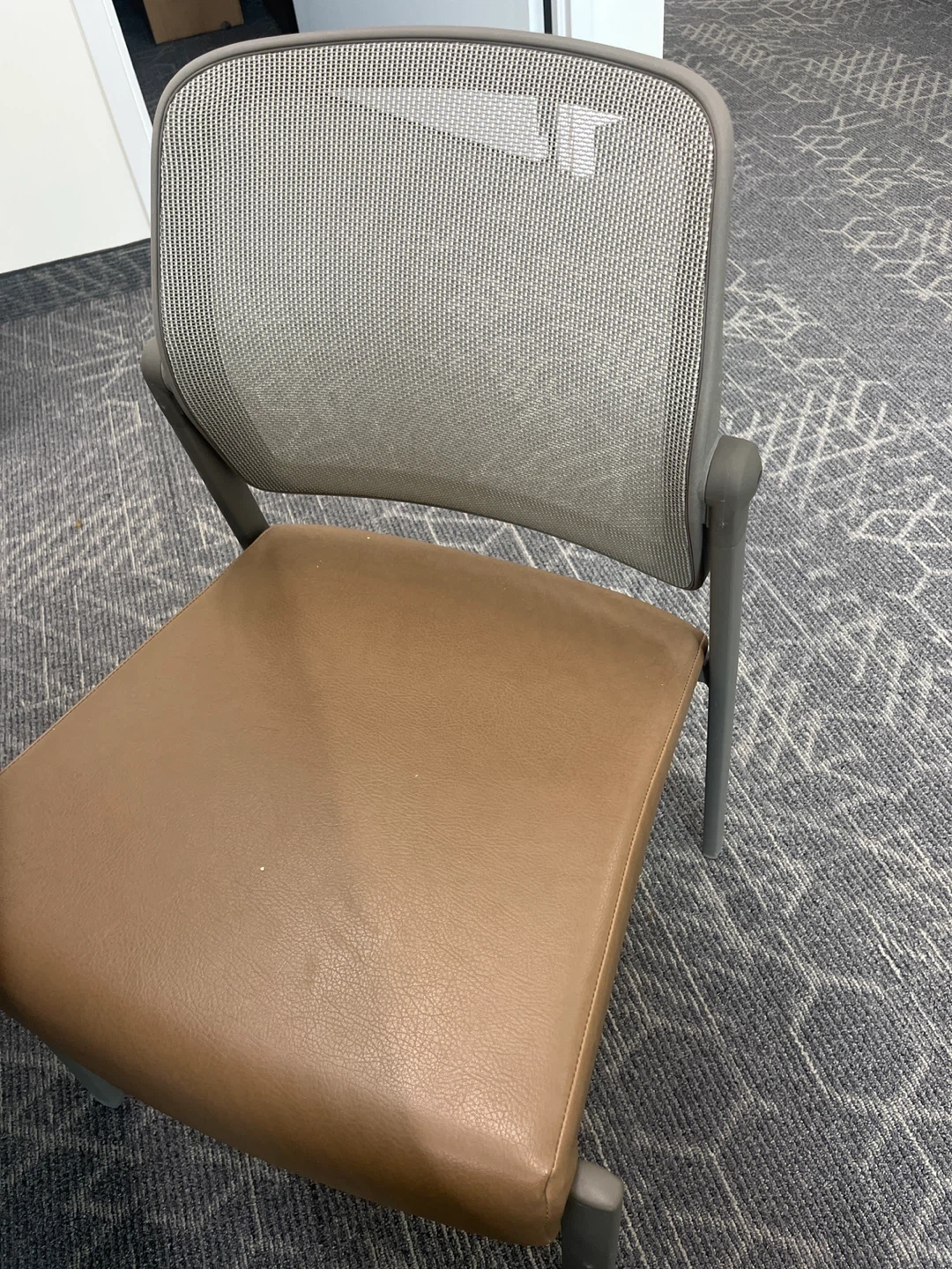 Office Chair with Flexible Back and Brown Seat - photo 2