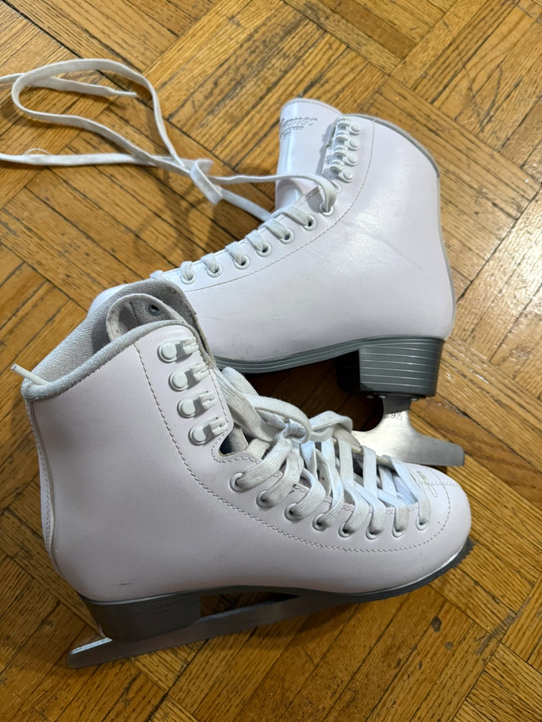 Jackson Cameo Figure Skates