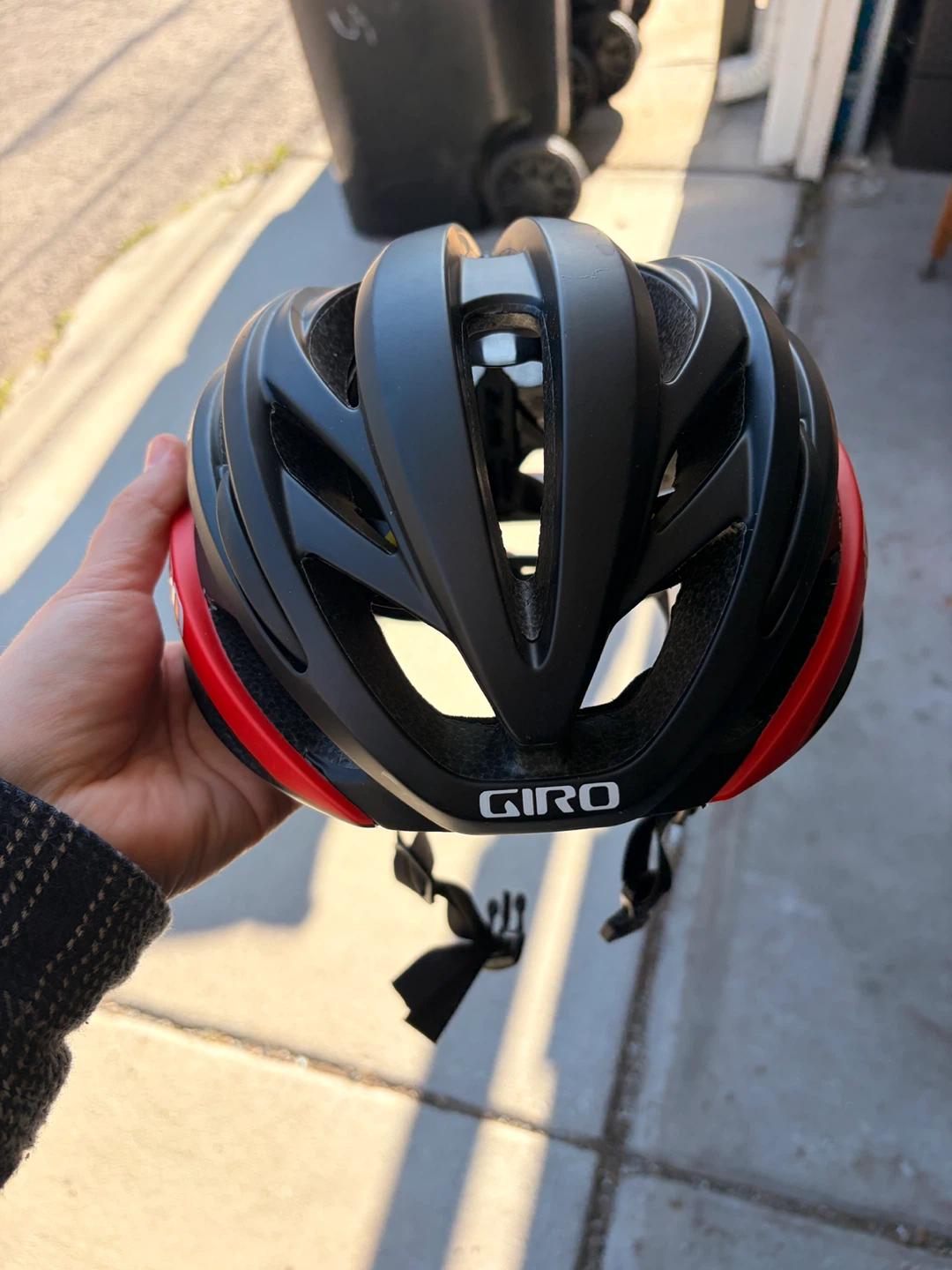 Giro Black and Red Cycling Helmet - photo 2