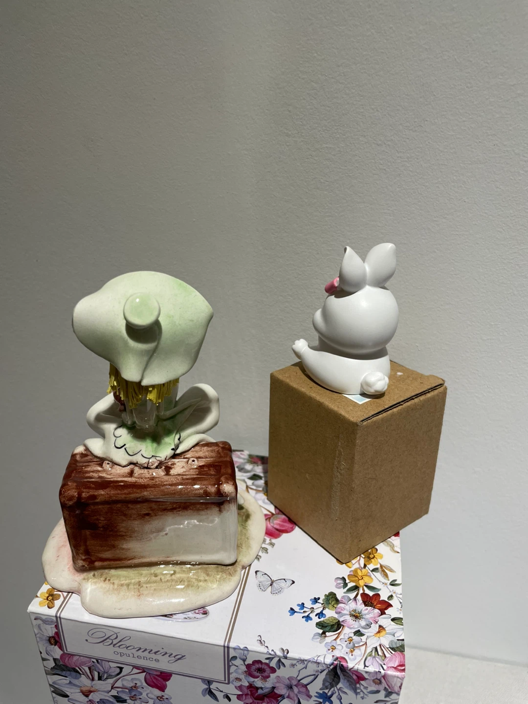 Ceramic Figurine Set - Woman and Bunny - photo 3