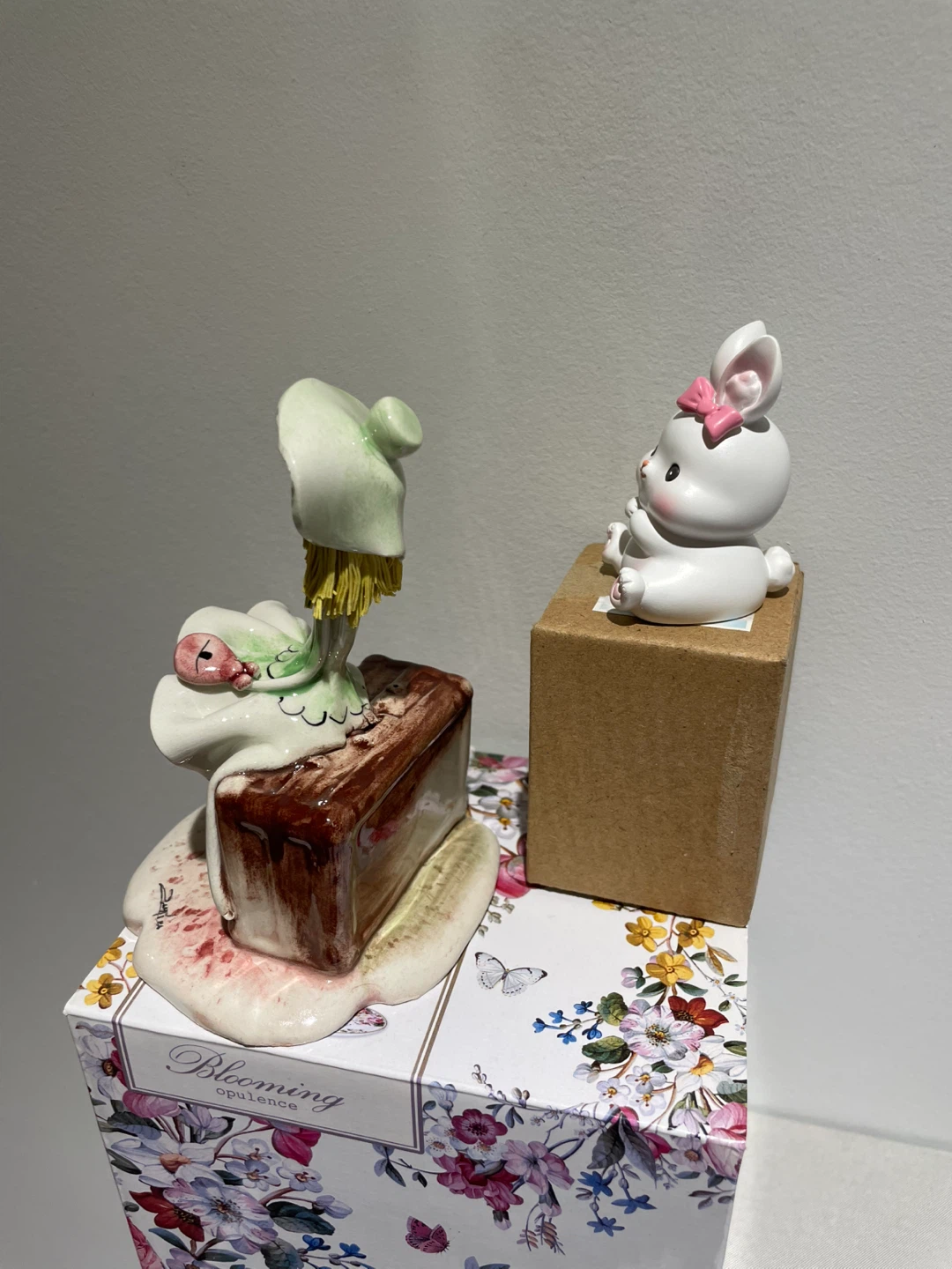 Ceramic Figurine Set - Woman and Bunny - photo 2