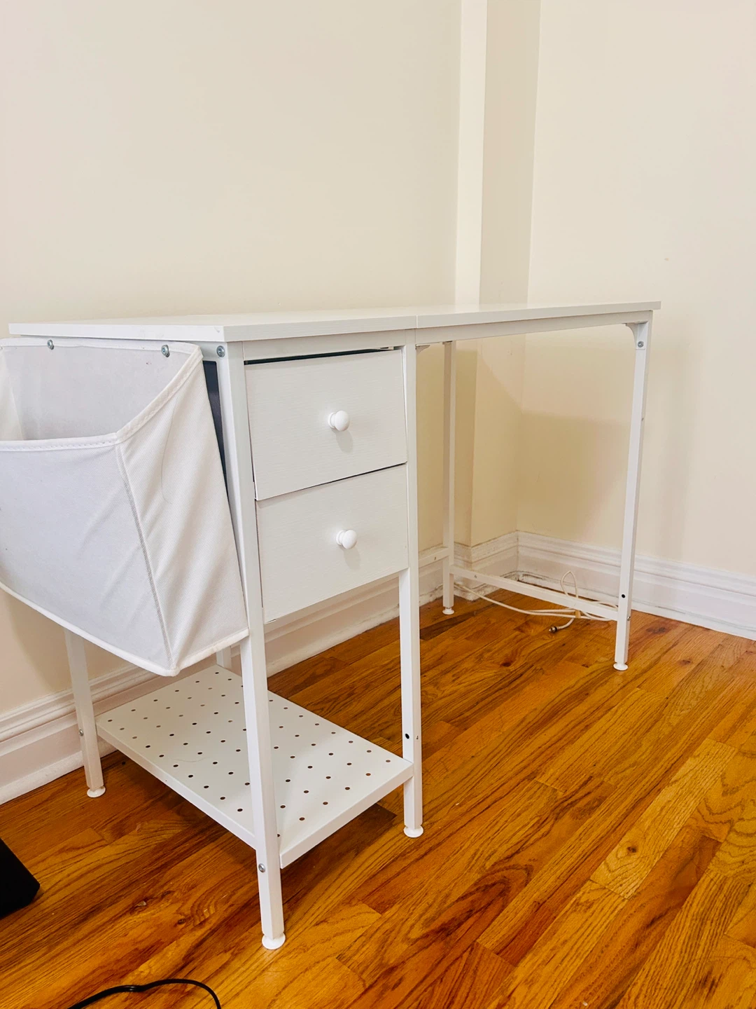 White 2-Drawer Desk with Storage Organizer