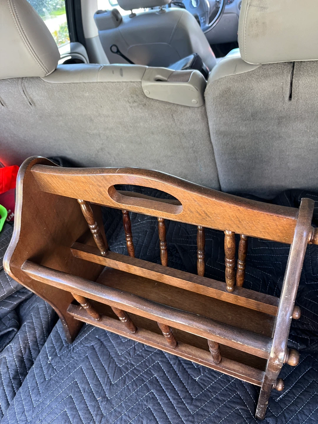 Vintage Magazine Rack - photo 3
