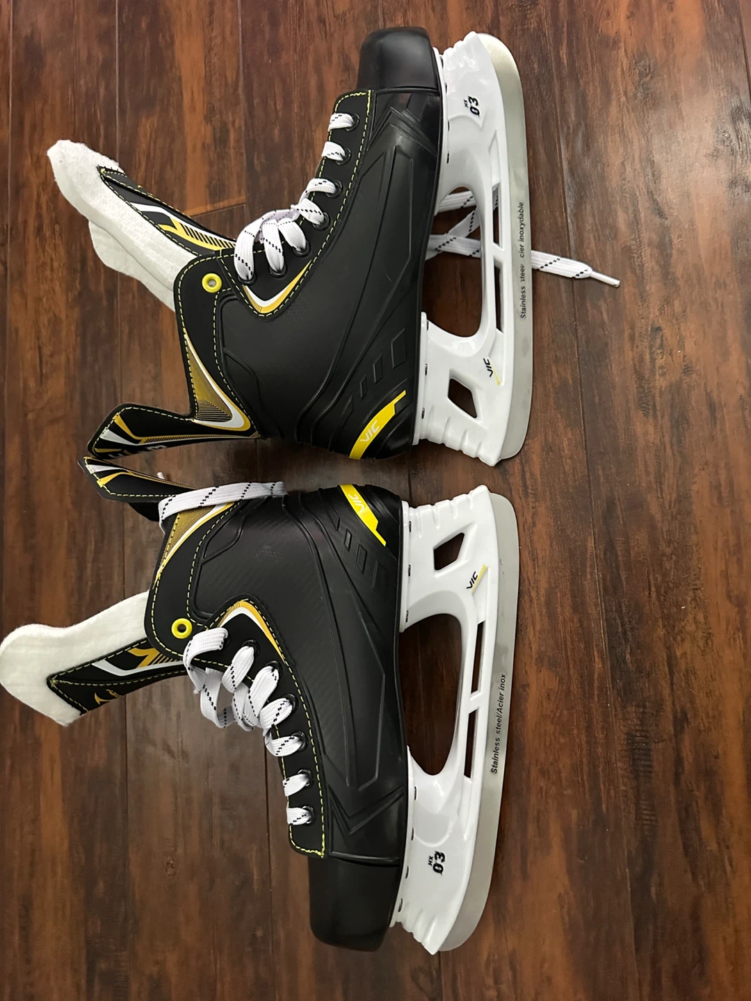 Vickery Youth Hockey Skates
