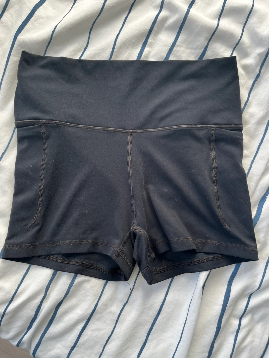 Under Armour Black Athletic Shorts Women M