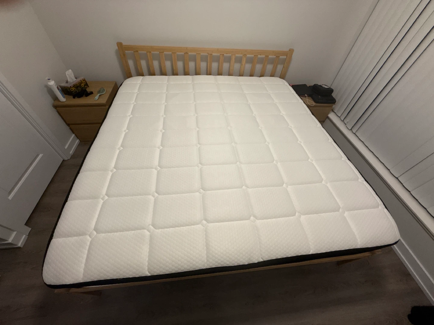 LIKE NEW (2 Months Old) - 12" King Size Memory Foam Mattress - M - photo 2