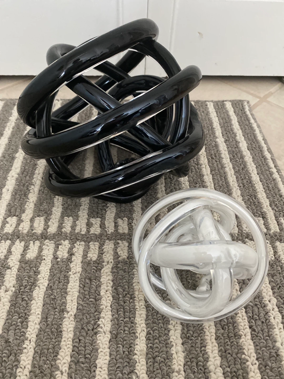 Decorative Knot Sculptures (Set of 2)