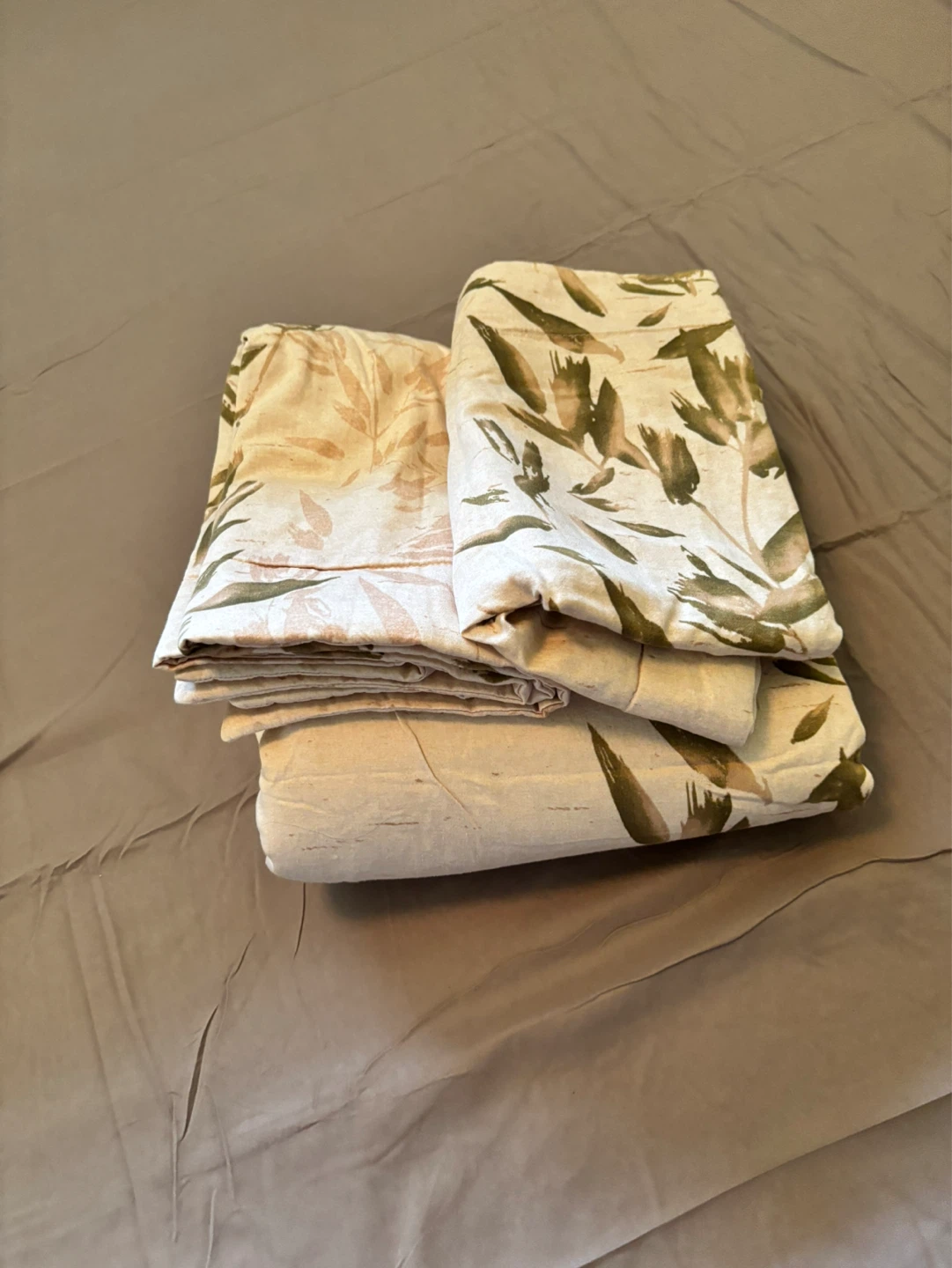 Queen Size Duvet Cover Set with Pillow Shams - Botanical Print