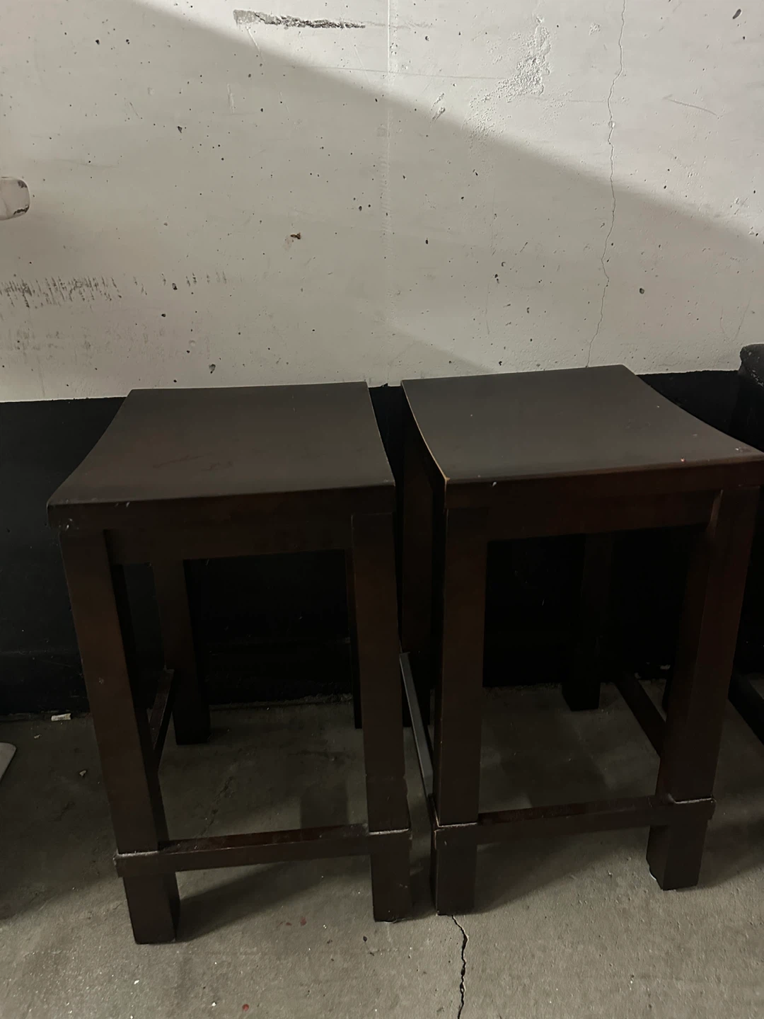 ✨ REAL WOOD TABLE & CHAIRS SET FOR SALE ✨