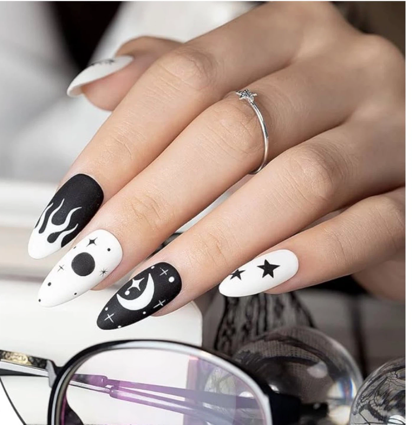 Mobray Nail Art Gel (Pure Black & Pure White) - photo 2