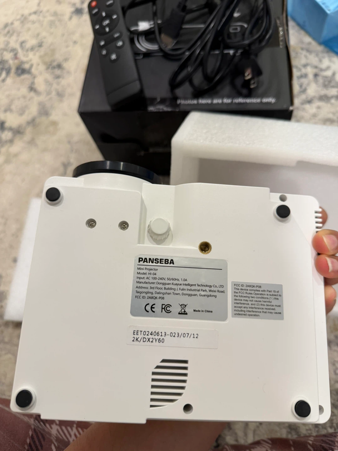 Panseba Mini Projector with Remote - photo 4