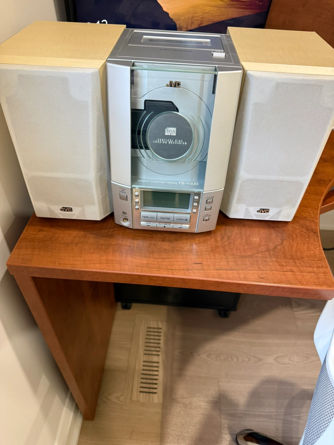JVC FS-V100 Compact Component System with CD Player