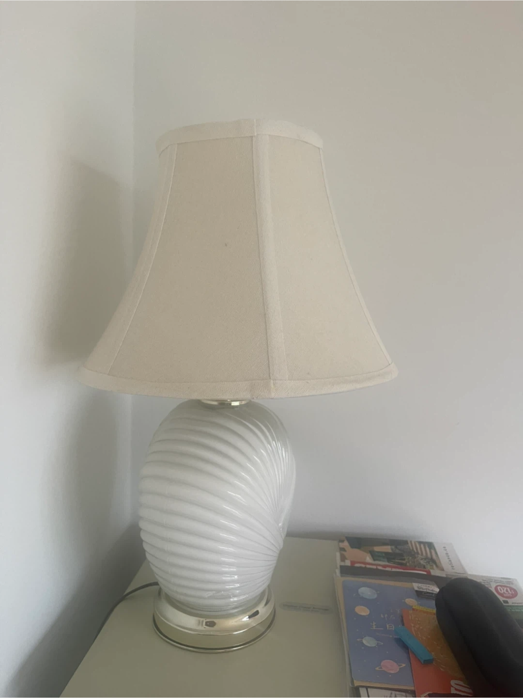 Table Lamp - White Swirl Ceramic - photo 3
