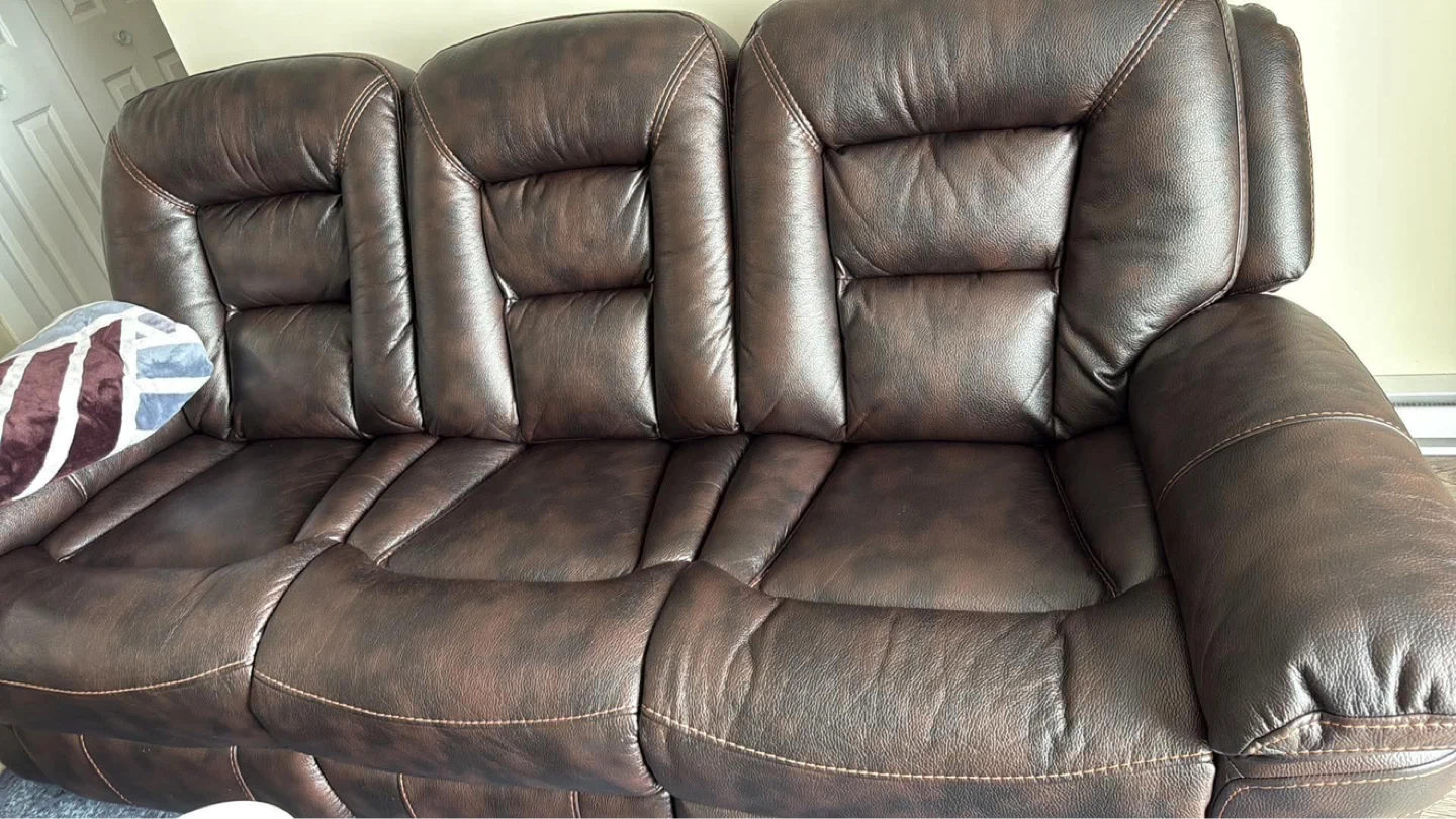 Brown Leather / Leather Type Recliner Sofa