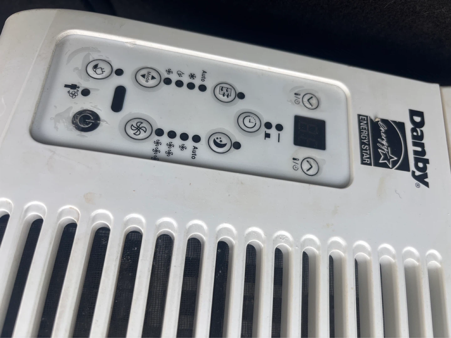 Danby Window Air Conditioner - photo 3