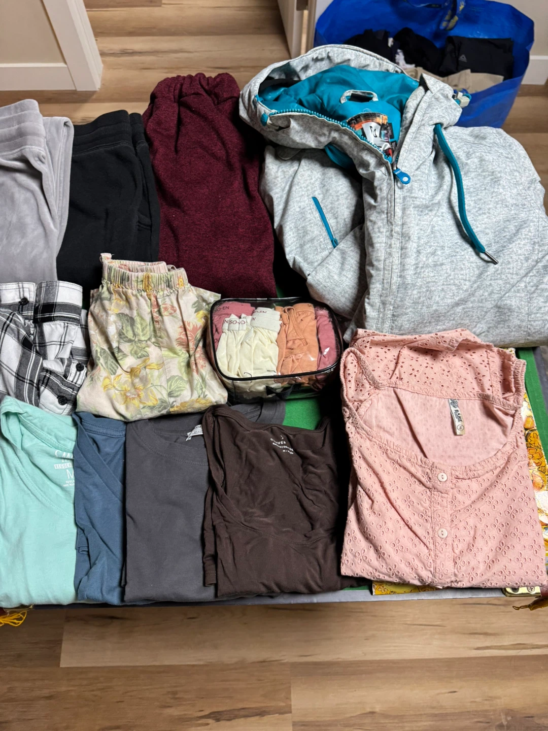 Assorted Women's Clothing Bundle - photo 4