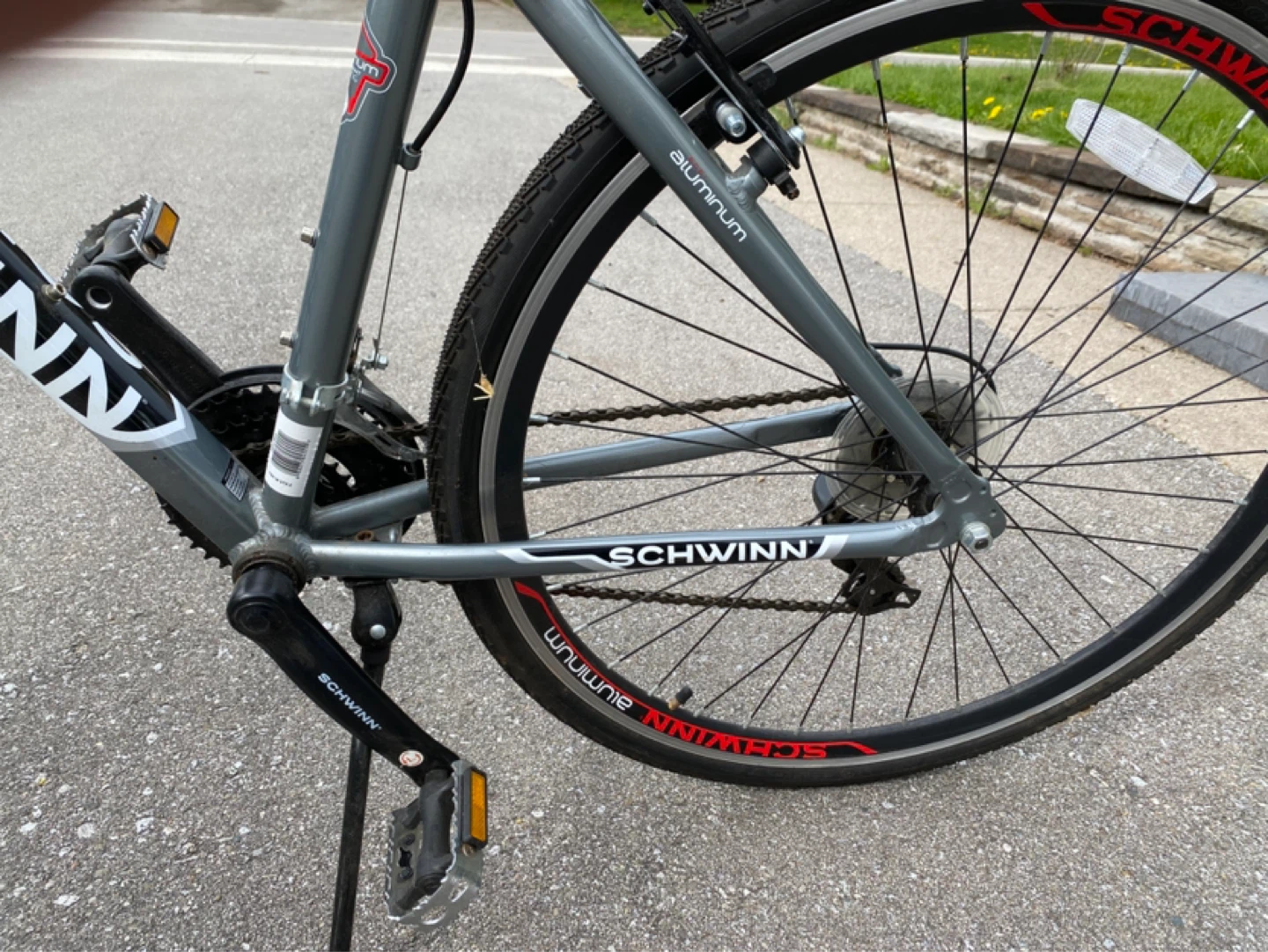 Schwinn GTX-2 700c Bicycle - photo 3